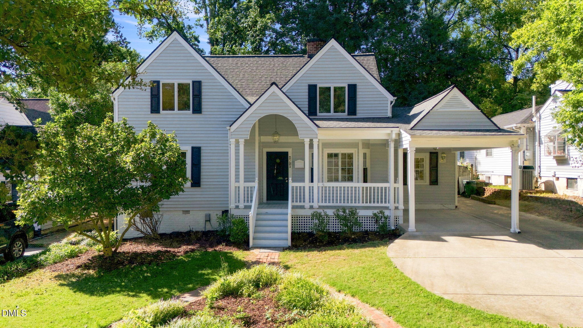 2721 Van Dyke Avenue
