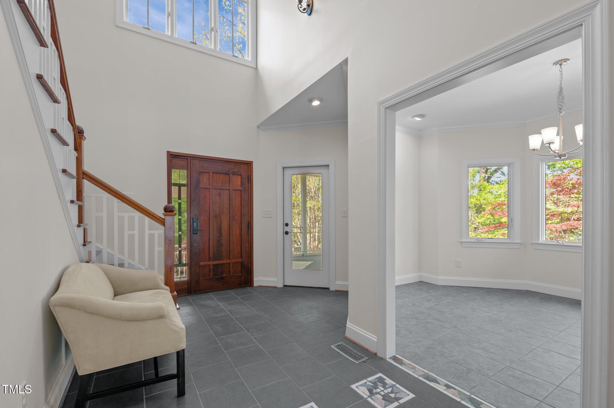 property-img