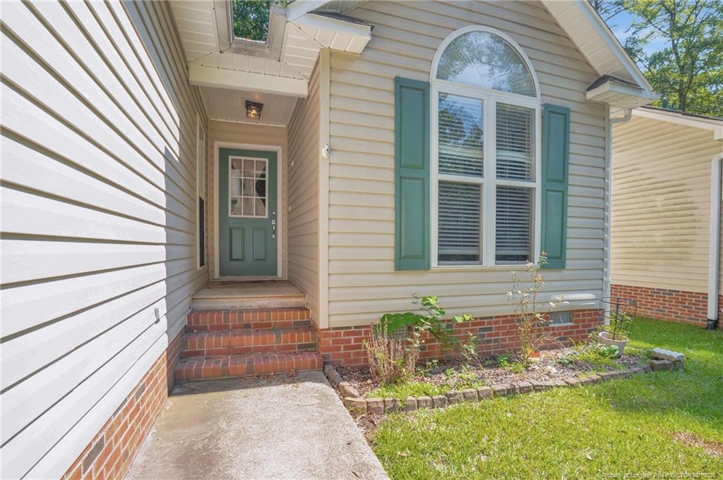 Exterior photo of 1645 N Stonegate, Sanford, NC 27332. MLS: 768835
