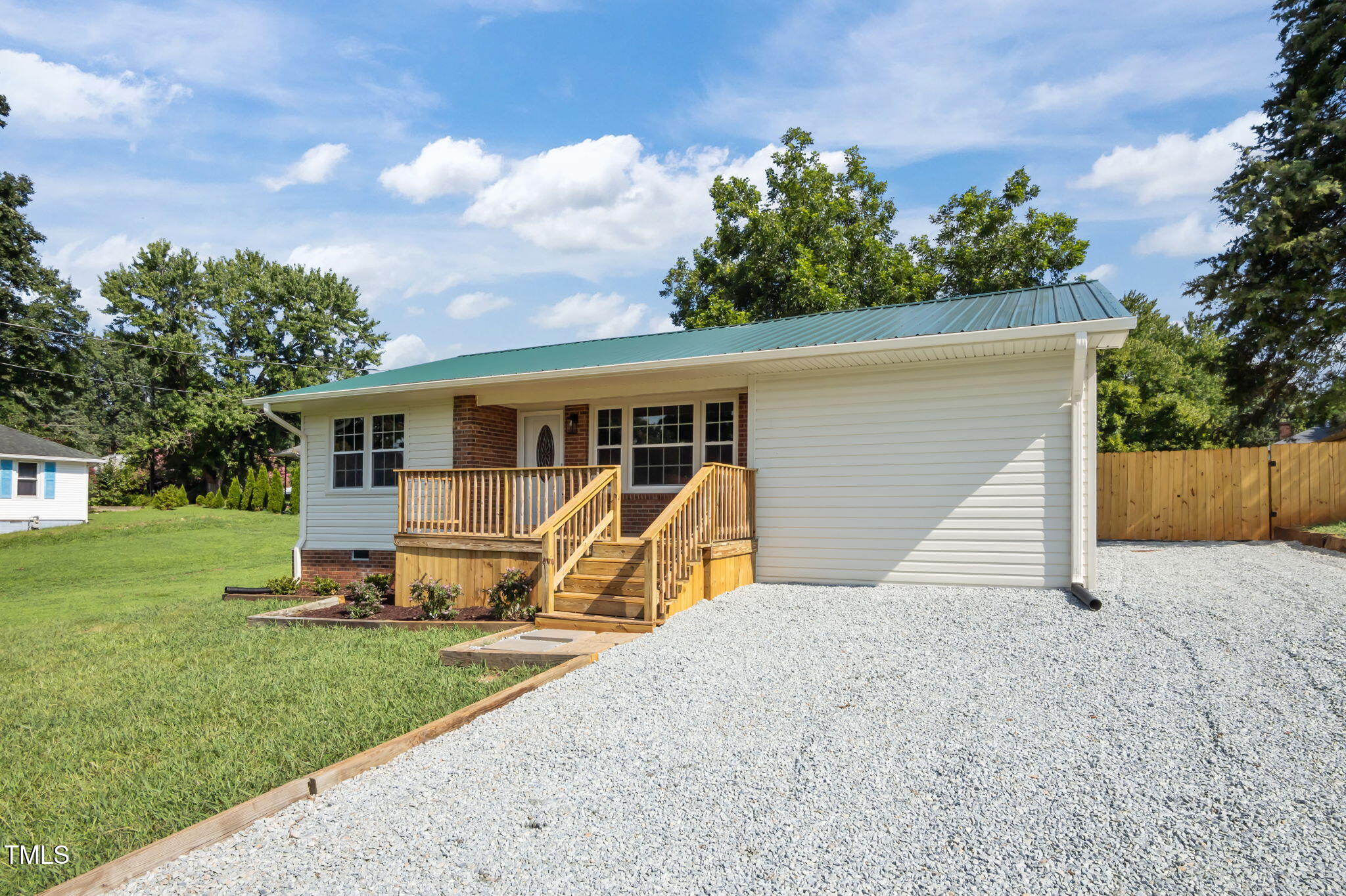 2-web-or-mls-P1075894
