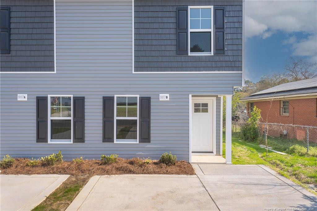 Exterior photo of 907 Rochester Drive B, Fayetteville, NC 28305. MLS: 768463