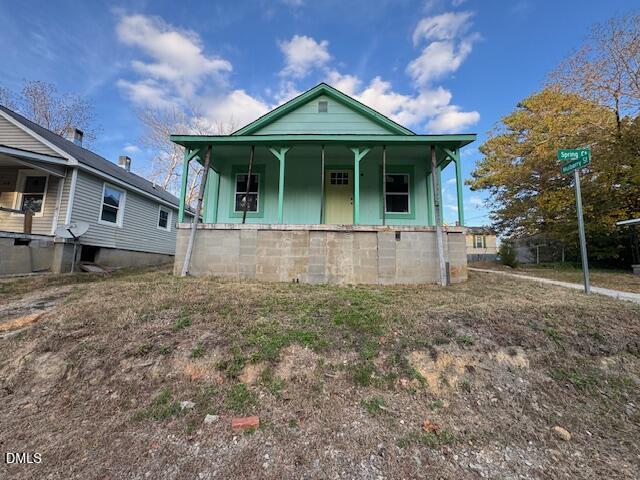 Exterior photo of 402 Spring Court, Henderson, NC 27536. MLS: 10179853