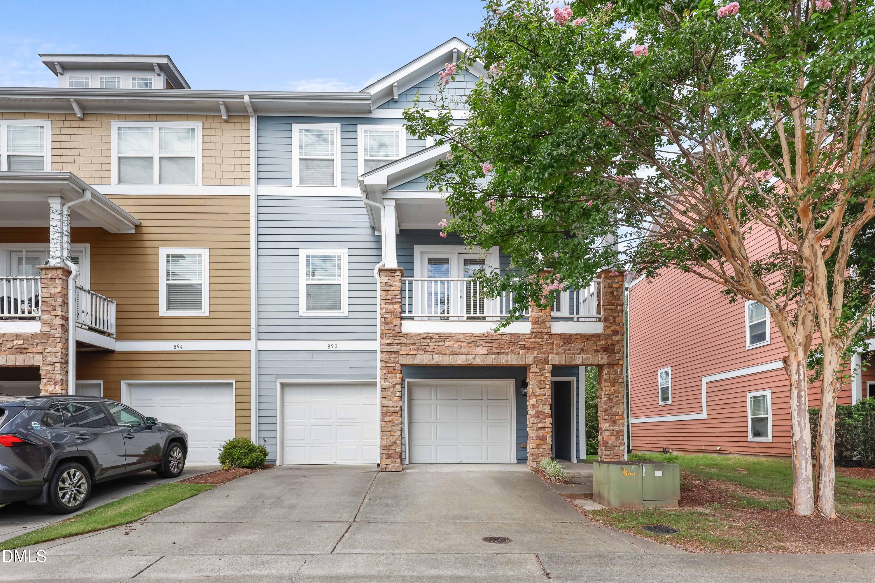 Exterior photo of 892 Queen City Crescent, Apex, NC 27523. MLS: 10182192