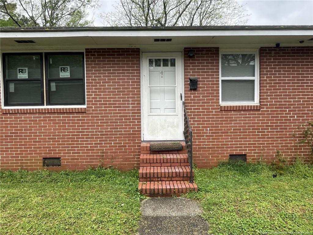 Exterior photo of 715 S 3rd Street 4, Smithfield, NC 27577. MLS: 767290