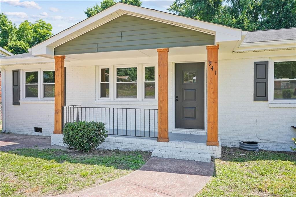 Exterior photo of 941 Louise Circle, Fayetteville, NC 28314. MLS: 763694