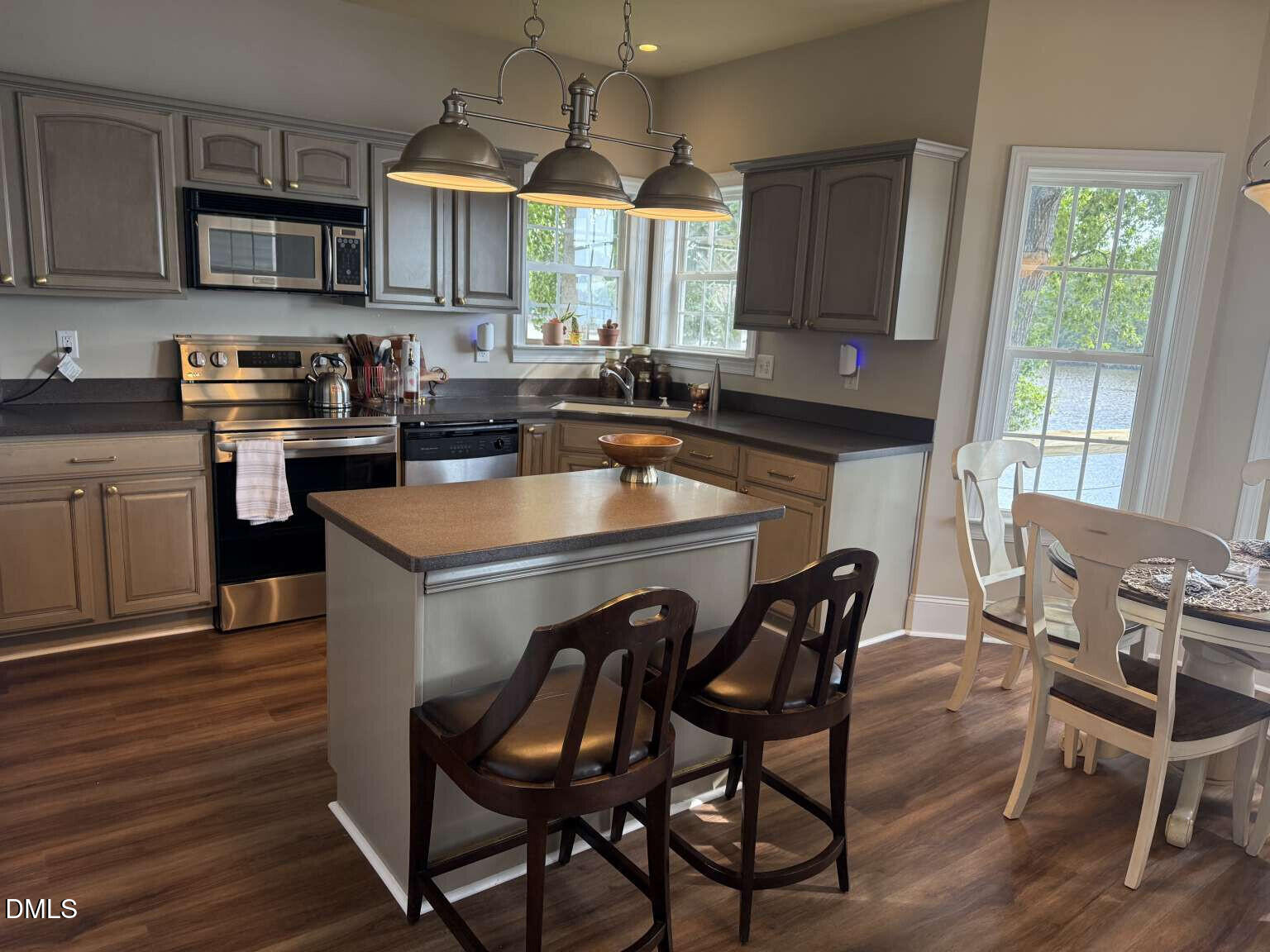 property-img