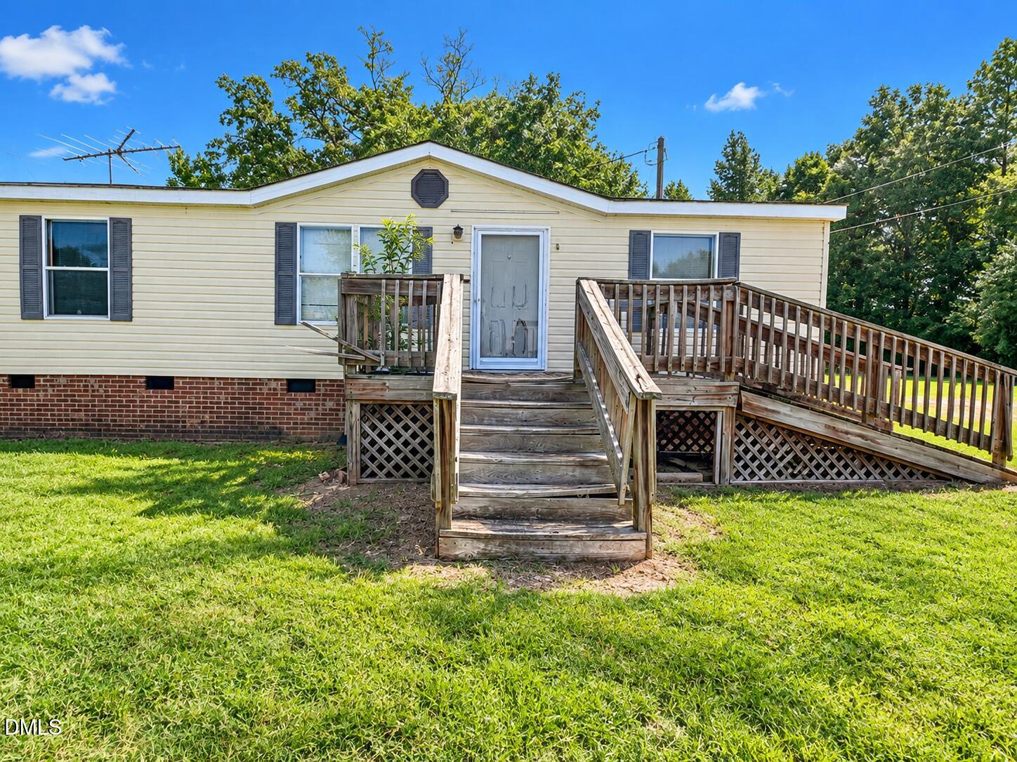 Exterior photo of 308 Blacks Road, Macon, NC 27551. MLS: 10196397