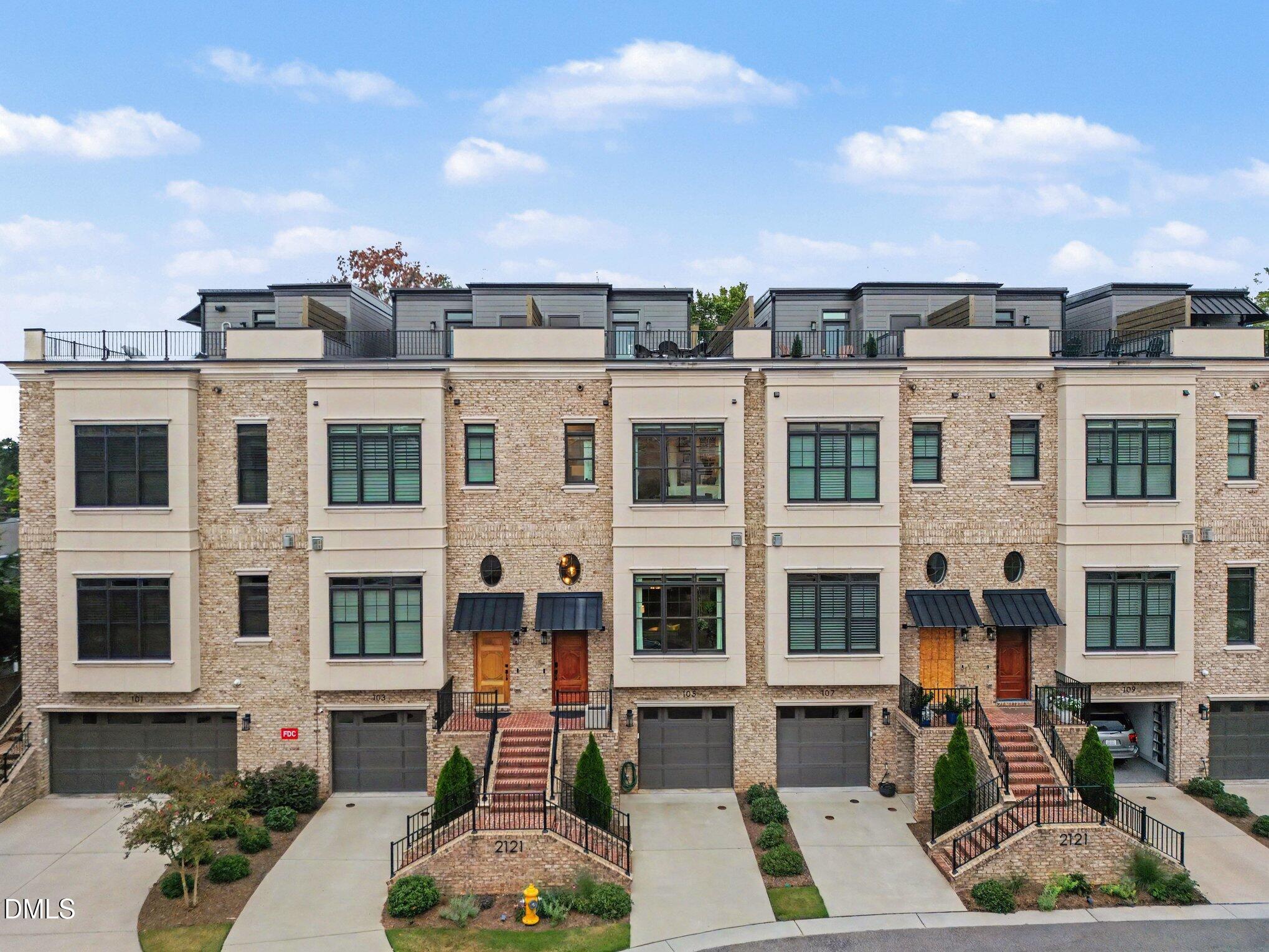 2121 Oberlin Village Drive 105