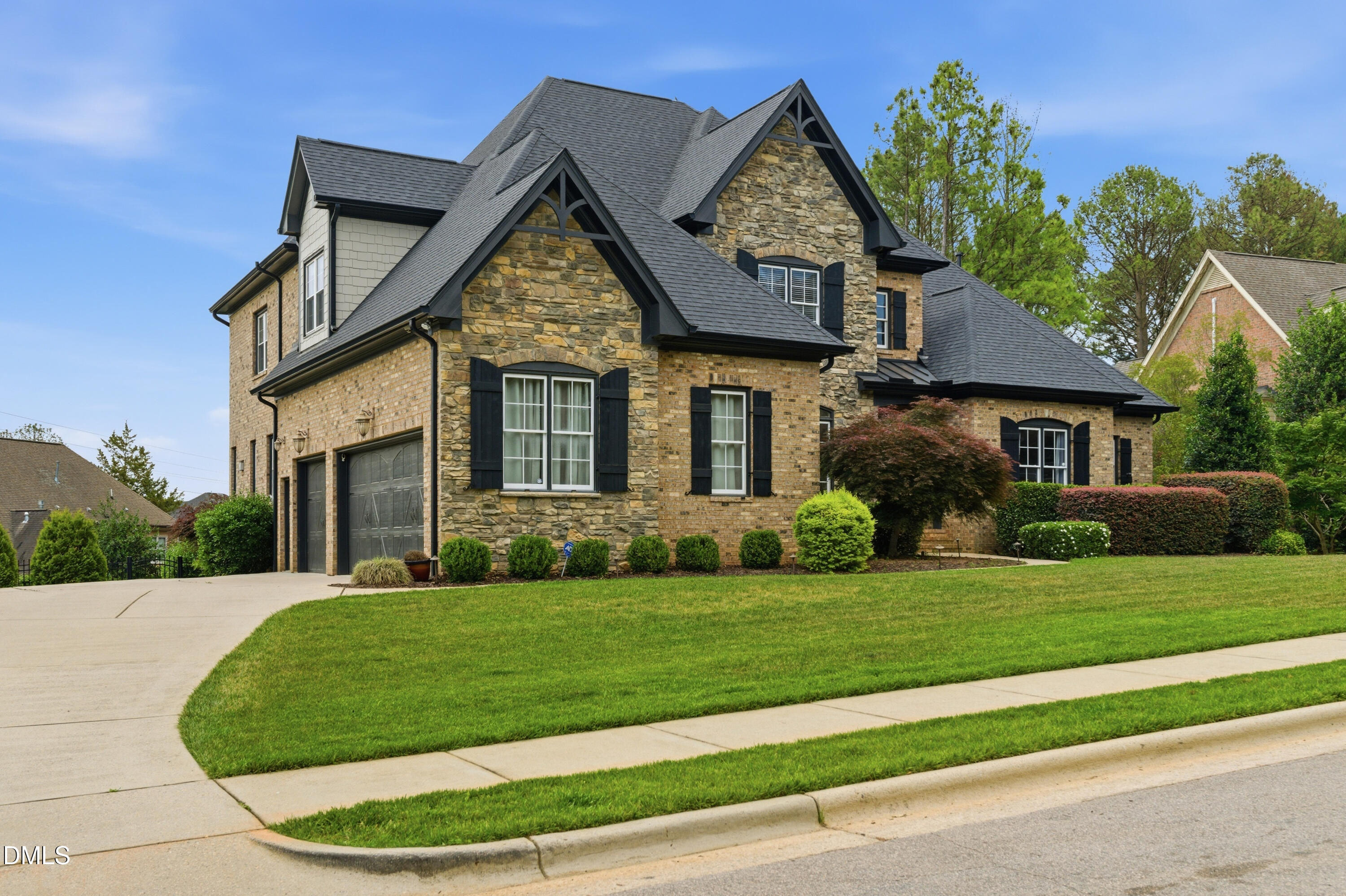 Exterior photo of 2515 Village Manor Way, Raleigh, NC 27614. MLS: 10173213
