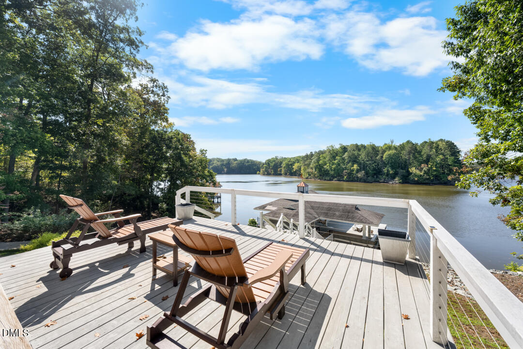 Exterior photo of 1056 S Landing Drive, Leasburg, NC 27291. MLS: 10194060