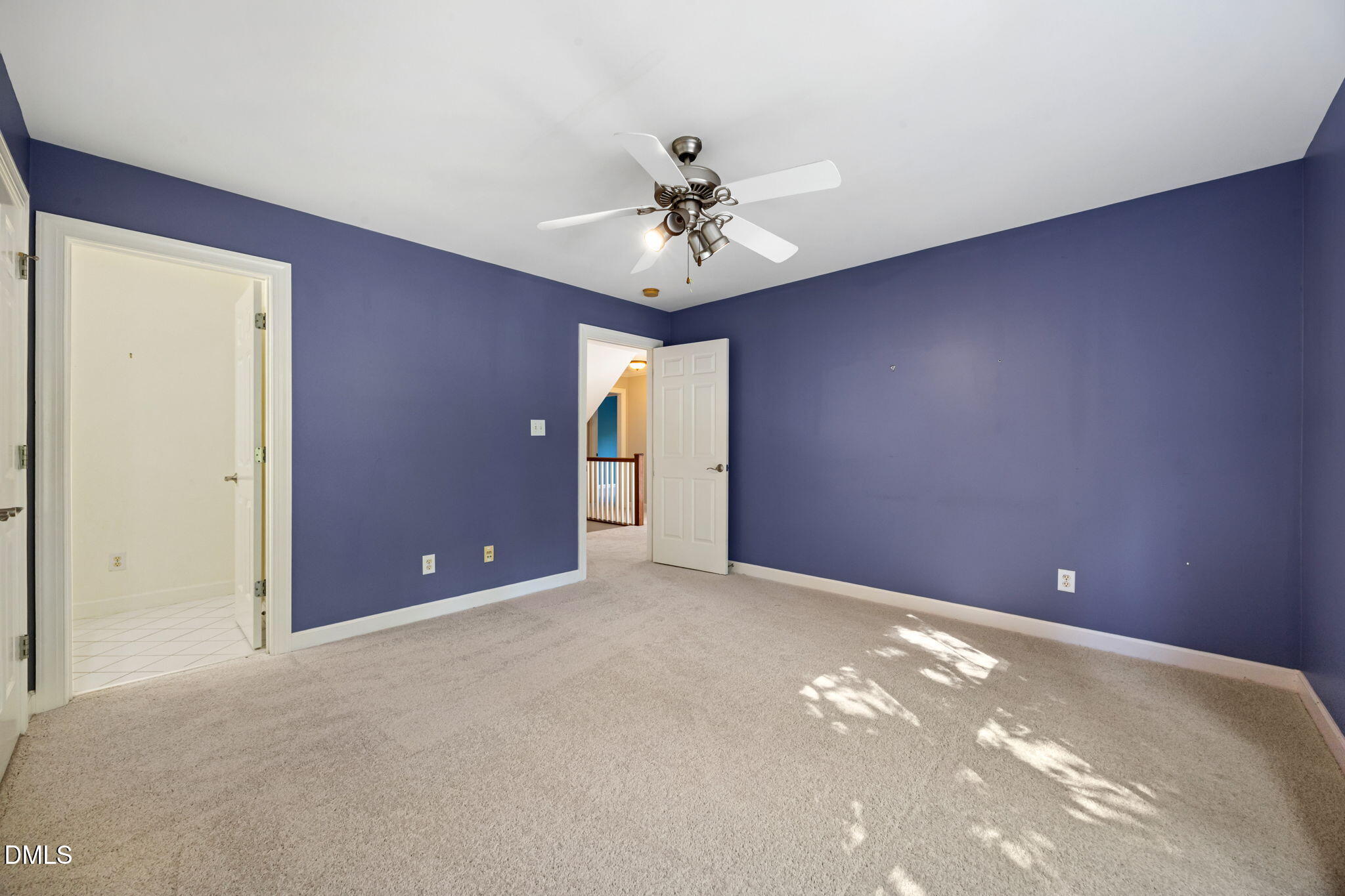 Exterior photo of 127 Graylyn Drive, Chapel Hill, NC 27516. MLS: 10178058
