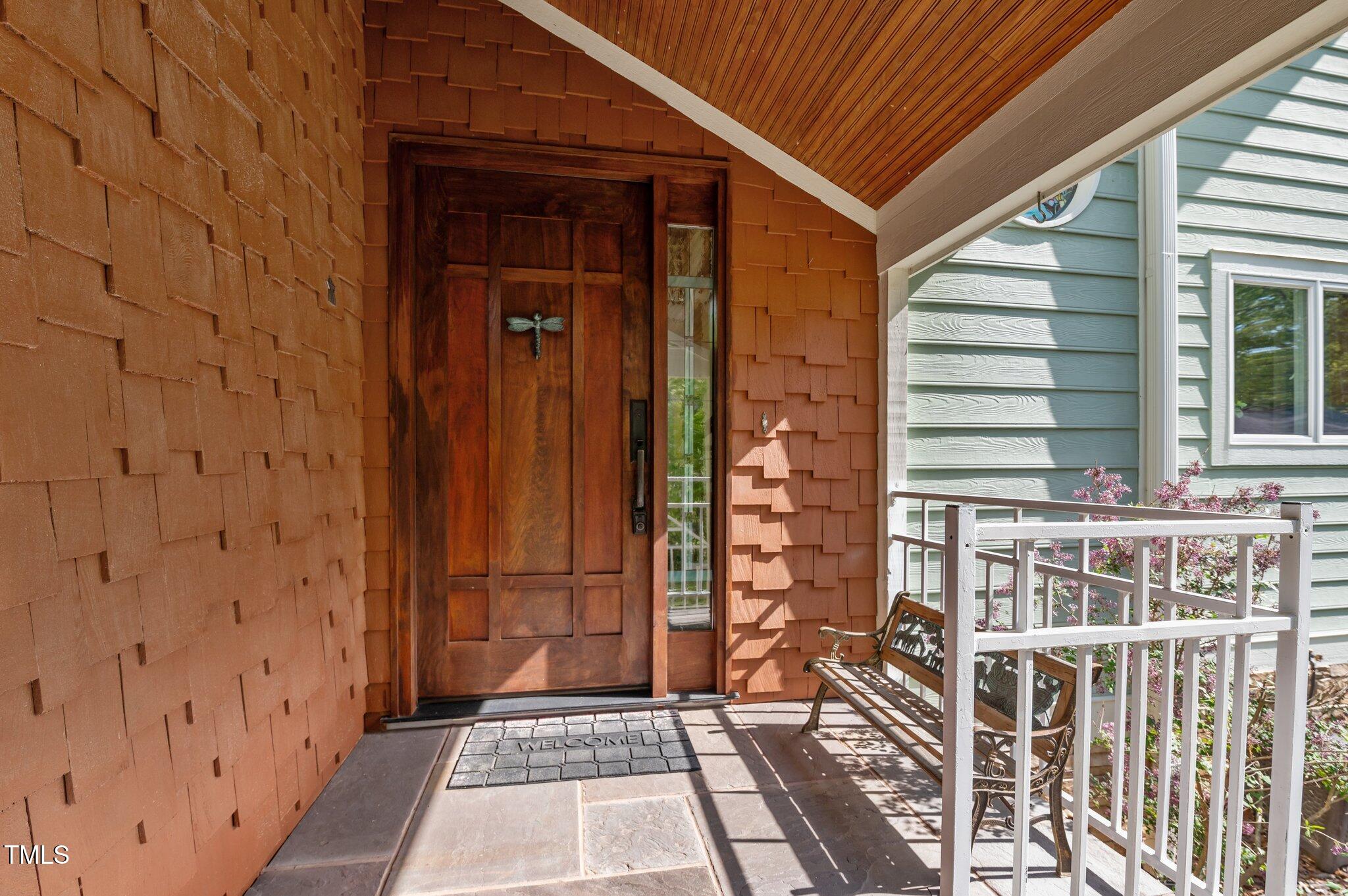 property-img