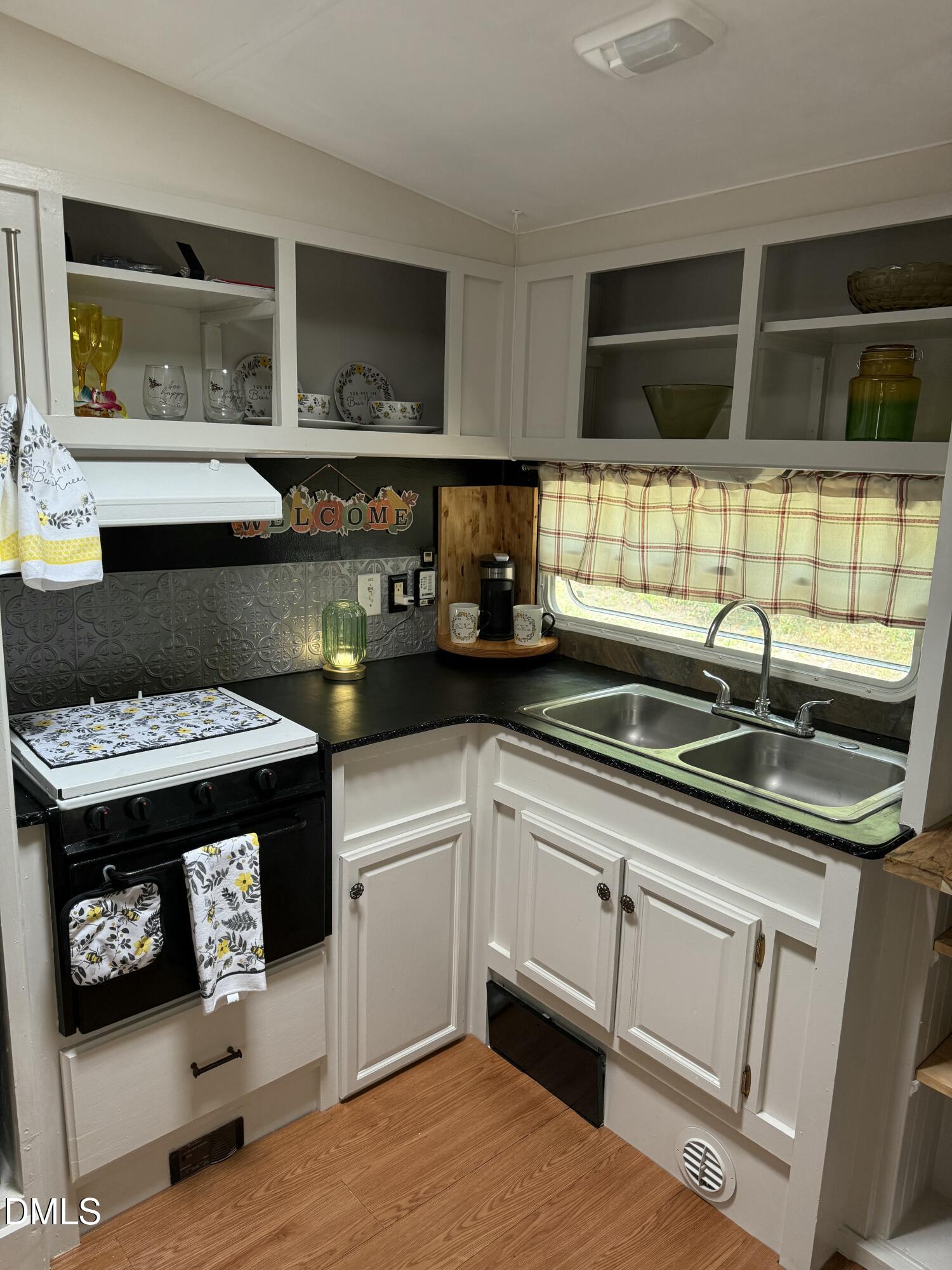 property-img