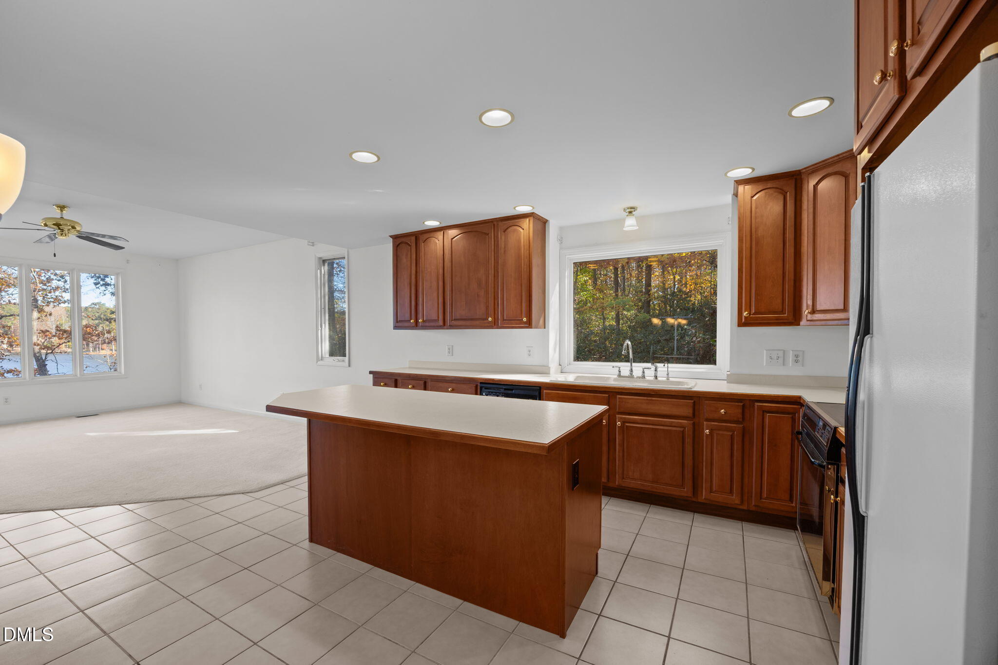property-img