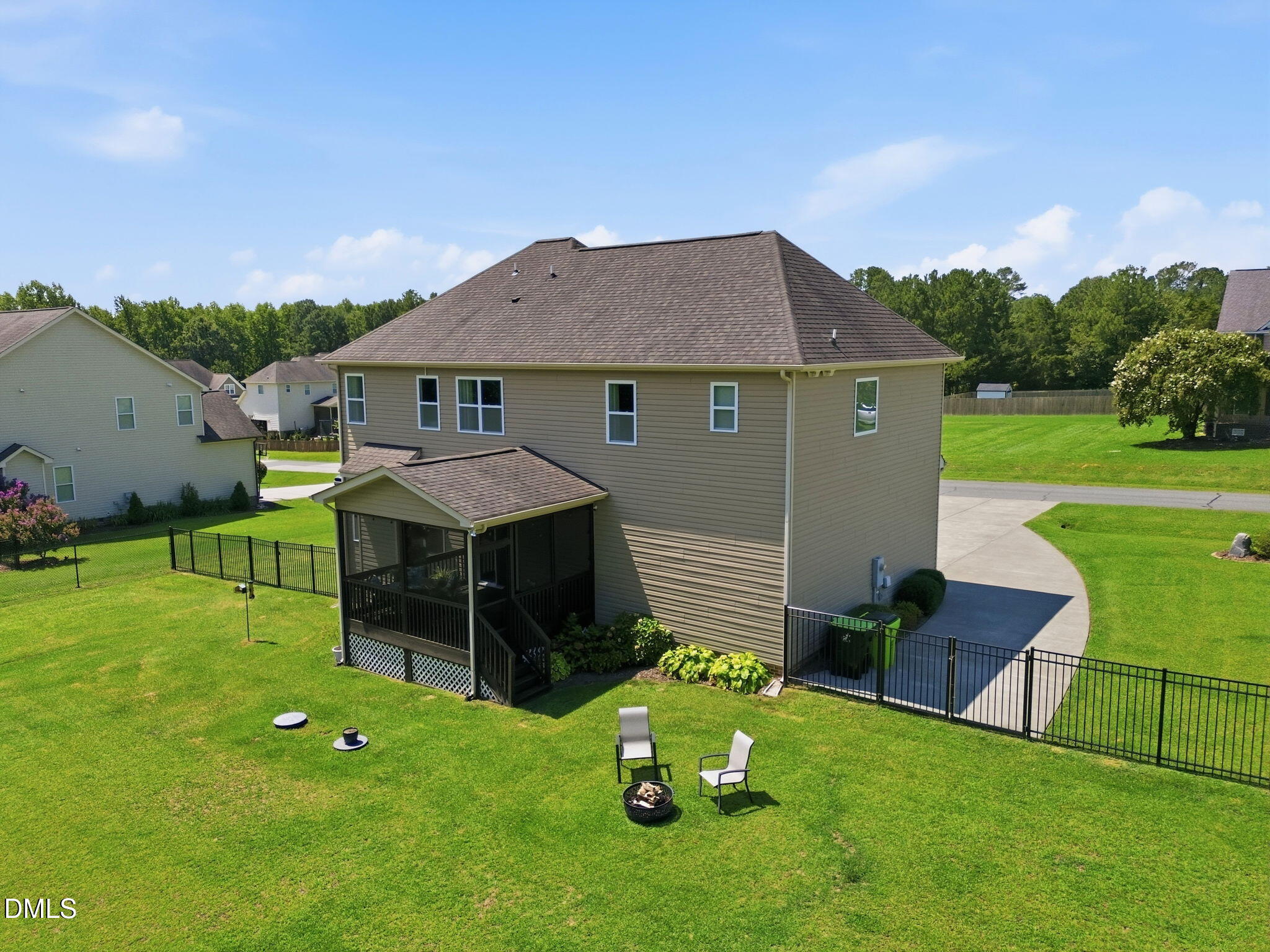 Exterior photo of 2928 Plantation Glen Drive, Zebulon, NC 27597. MLS: 10184047