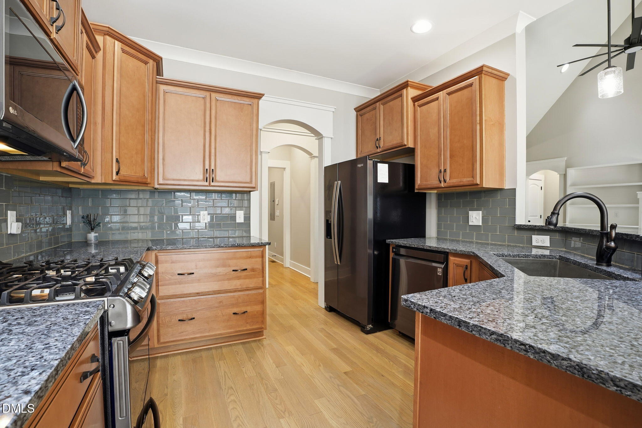 property-img