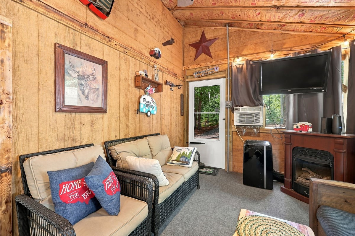 property-img