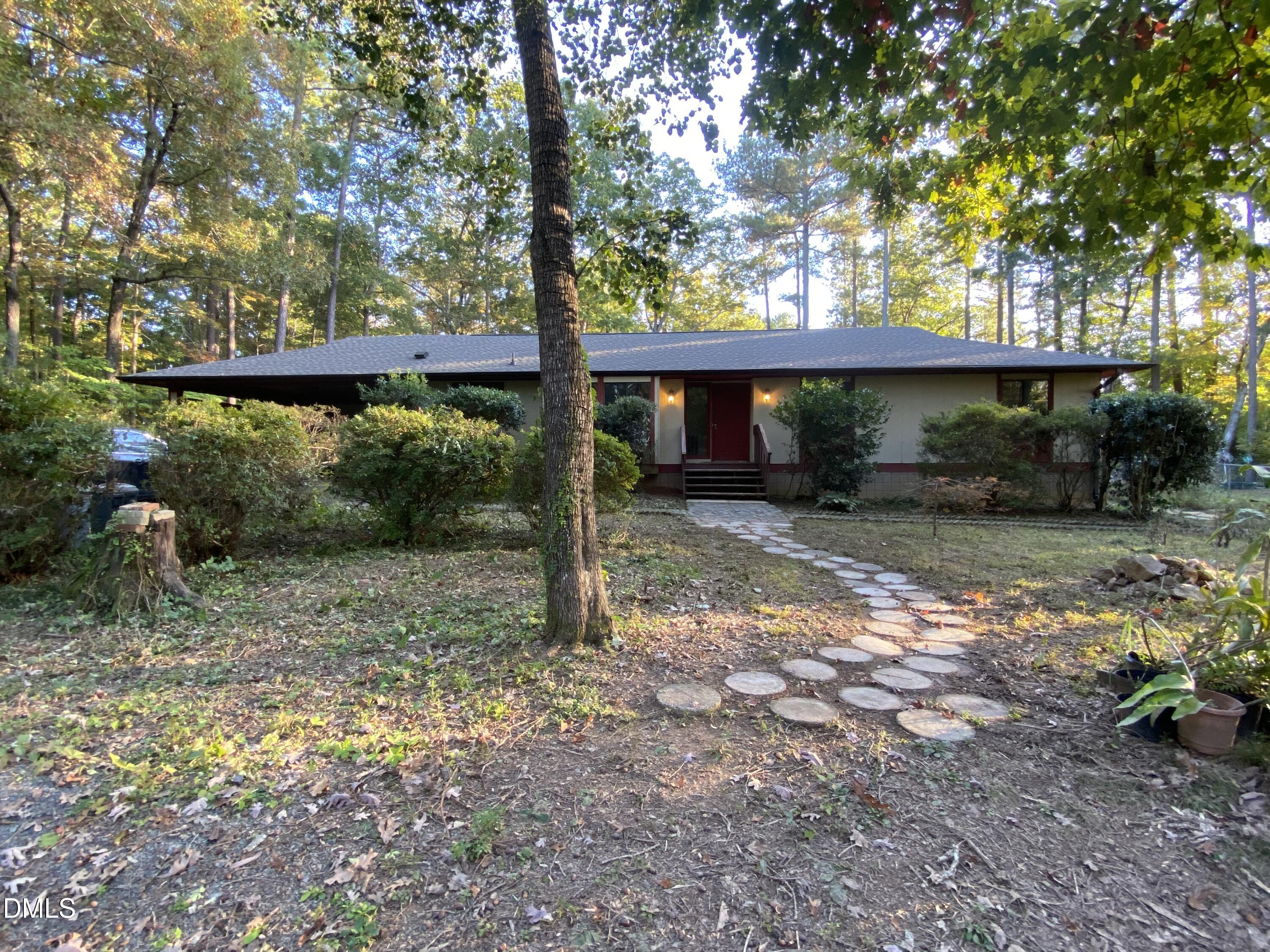 Exterior photo of 209 Hunter Hill Road, Chapel Hill, NC 27516. MLS: 10177862