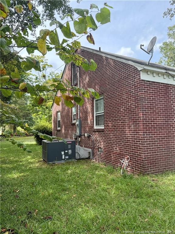 Exterior photo of 209 S Patterson Street, Maxton, NC 28364. MLS: 769251
