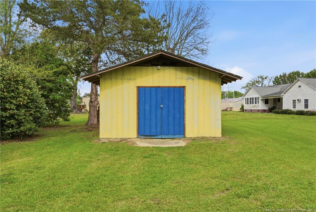 Exterior photo of 113 N Third Street, Dublin, NC 28332. MLS: 760210