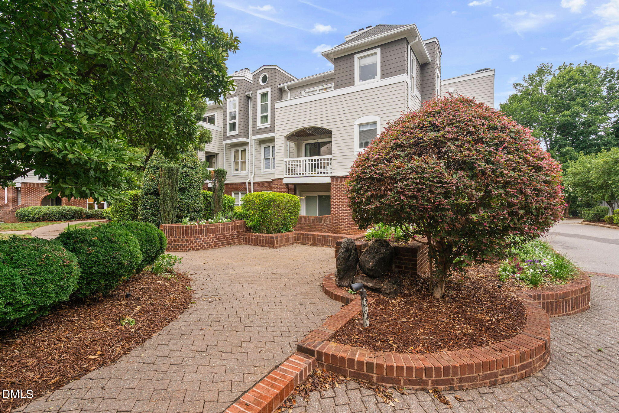 Exterior photo of 1000 Brighthurst Drive 304, Raleigh, NC 27605. MLS: 10180418