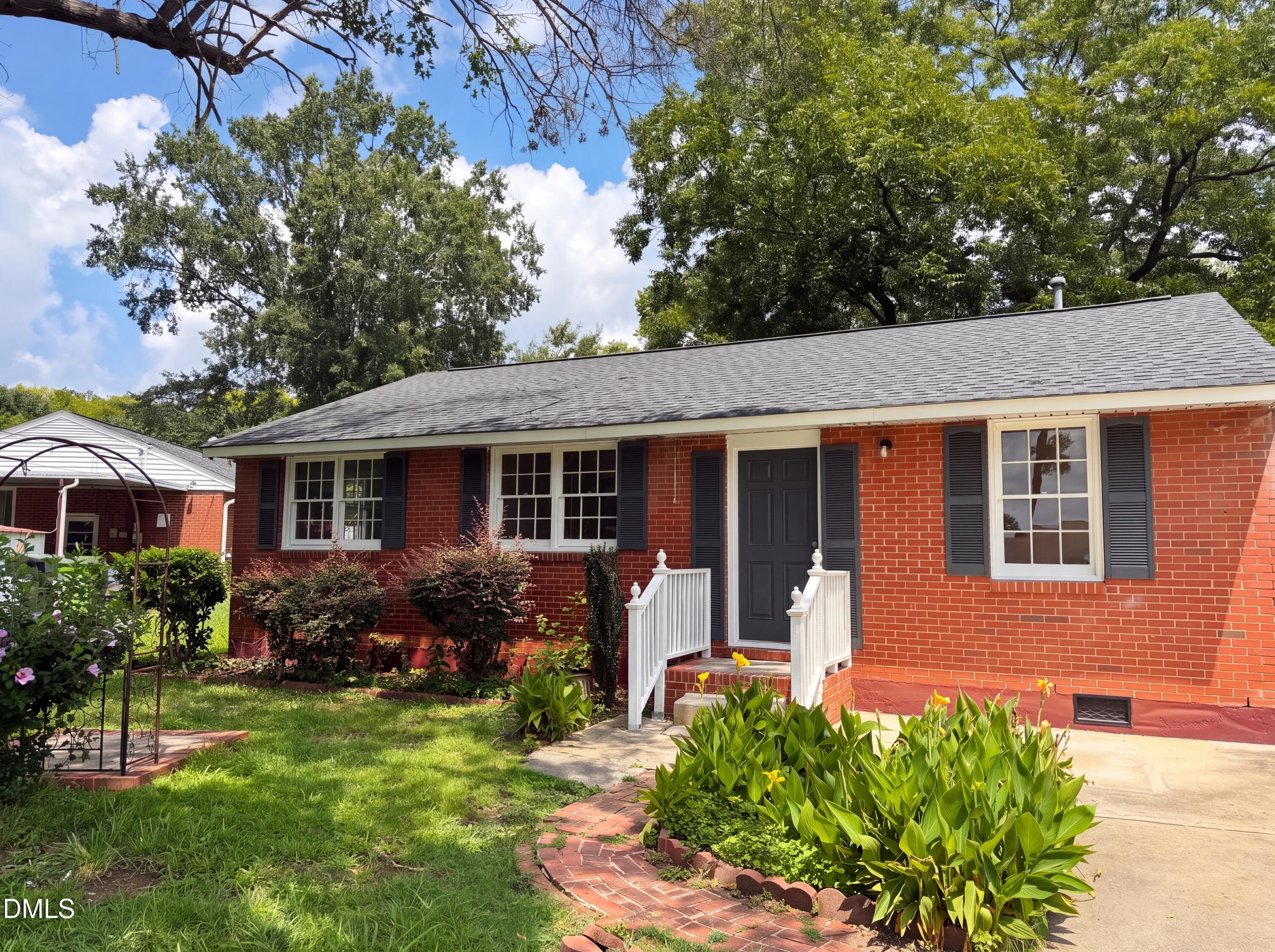 Exterior photo of 705 Peyton Street, Raleigh, NC 27610. MLS: 10185154