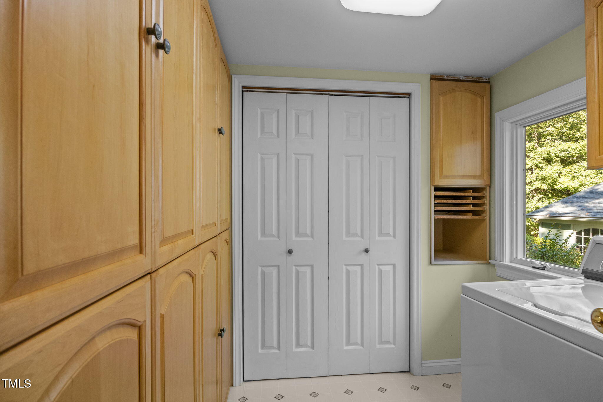 property-img