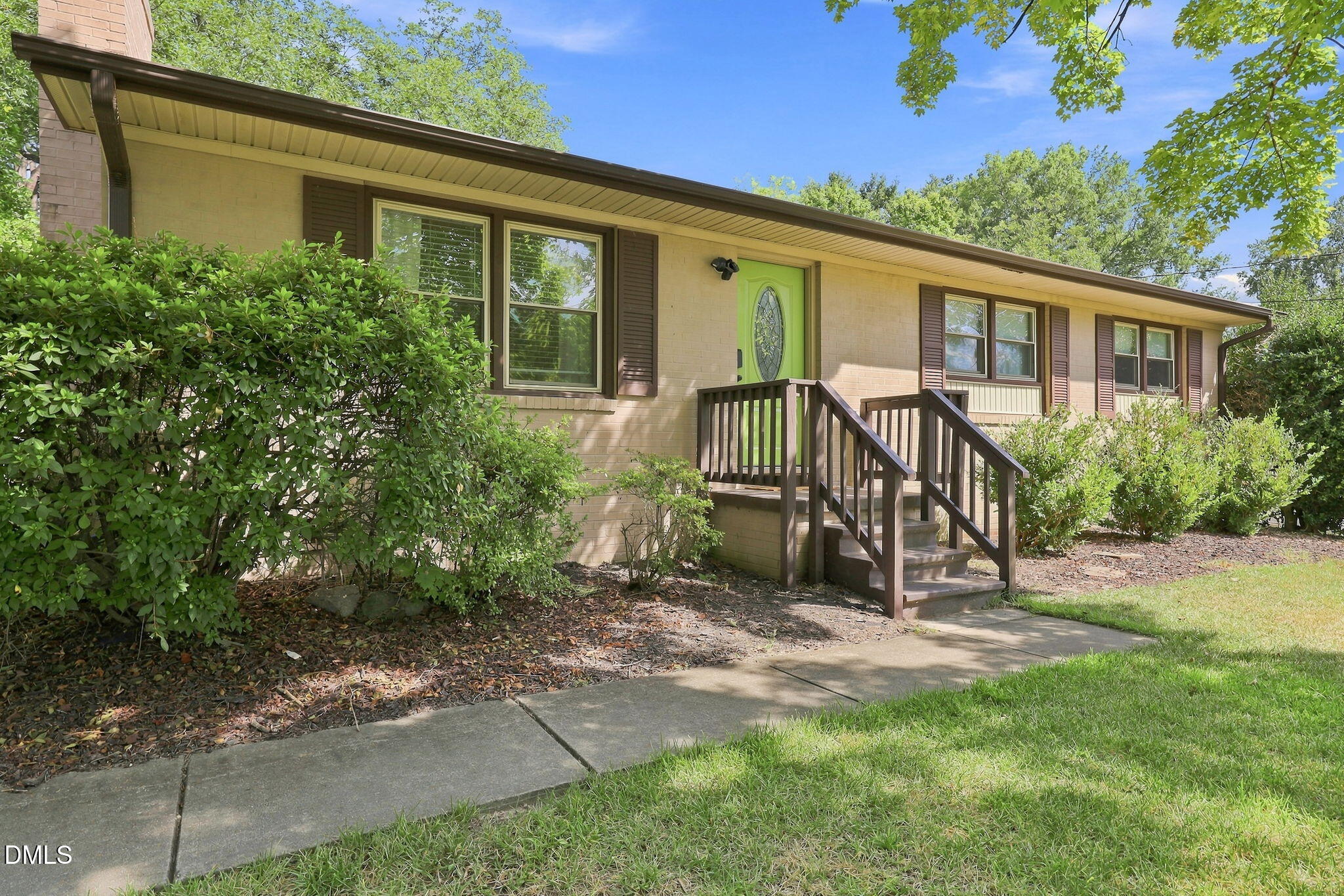 Exterior photo of 913 Greenwich Street, Raleigh, NC 27610. MLS: 10192055