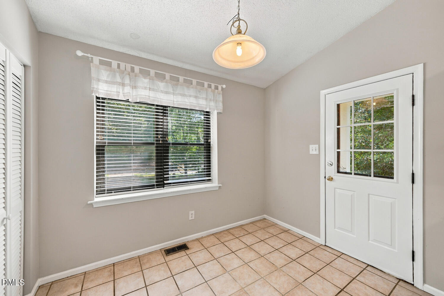 Exterior photo of 5609 Groomsbridge Court, Raleigh, NC 27612. MLS: 10194327