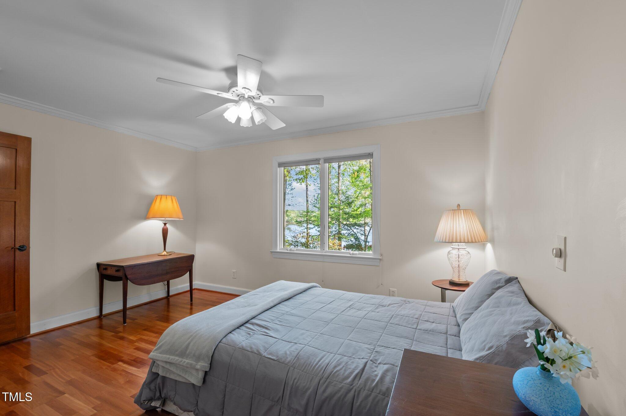 property-img