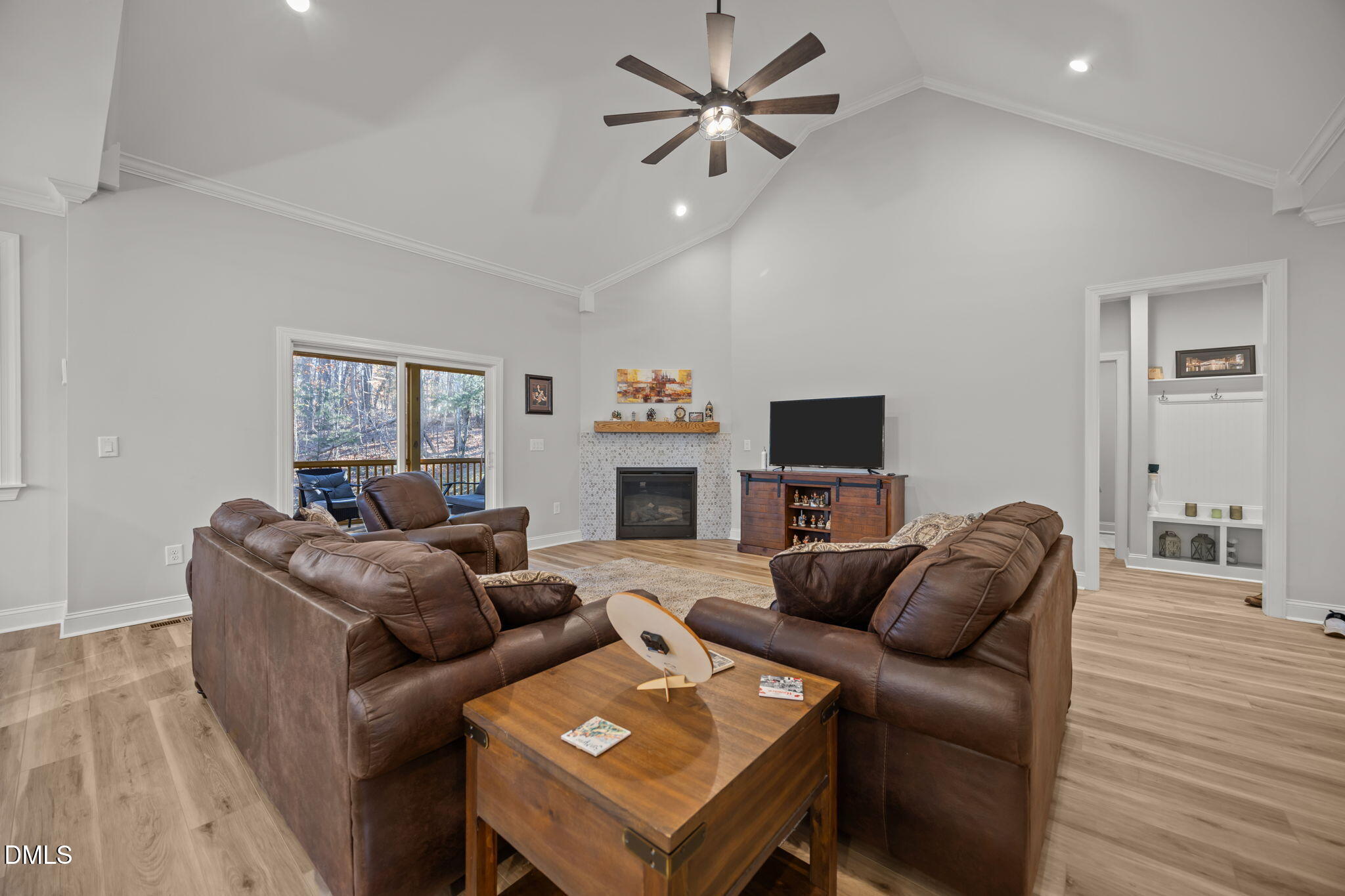 property-img