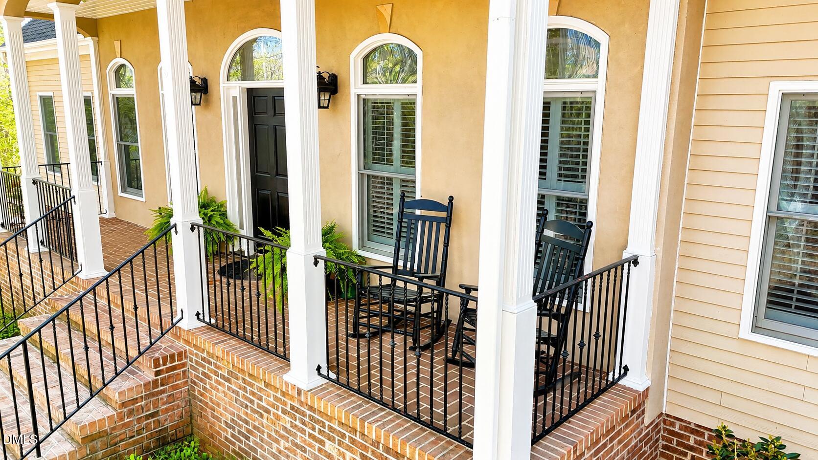 Porch CU