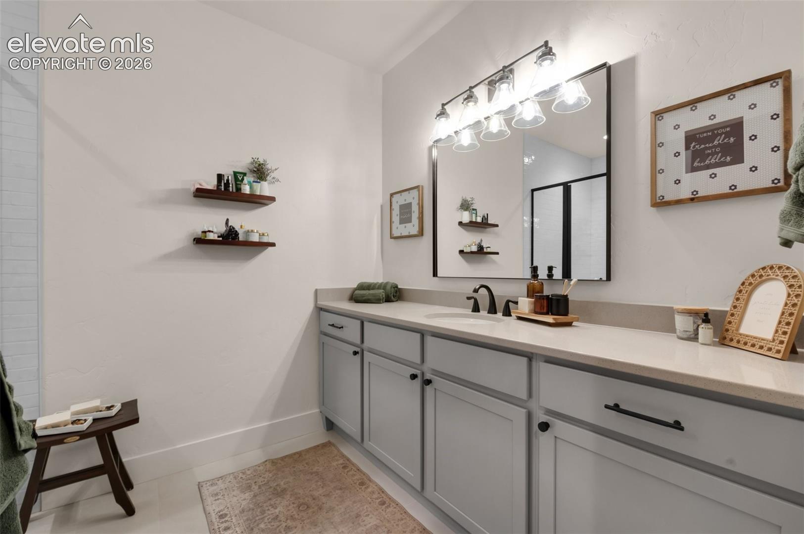 Guest suite with private bath in basement