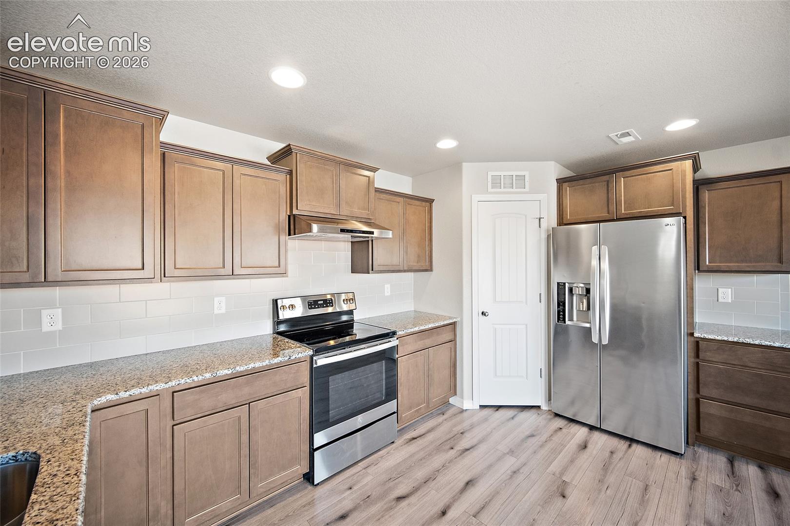 Photo 17 of 7701 Berwyn Loop, Peyton