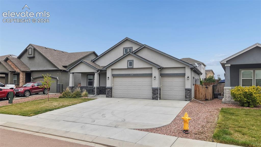 7209 Peachleaf Dr, Colorado Springs, CO 80925