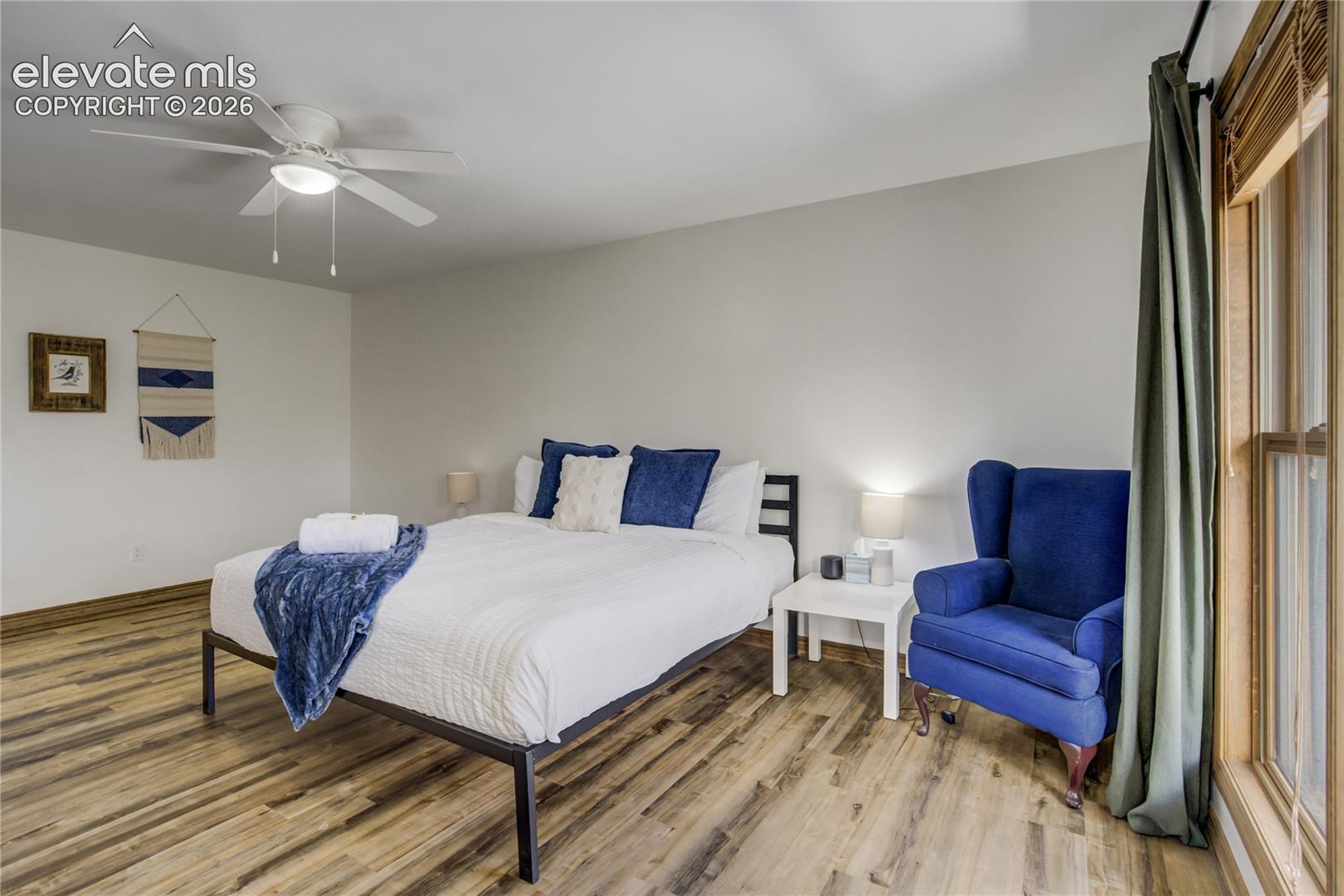 Main house - Primary bedroom
