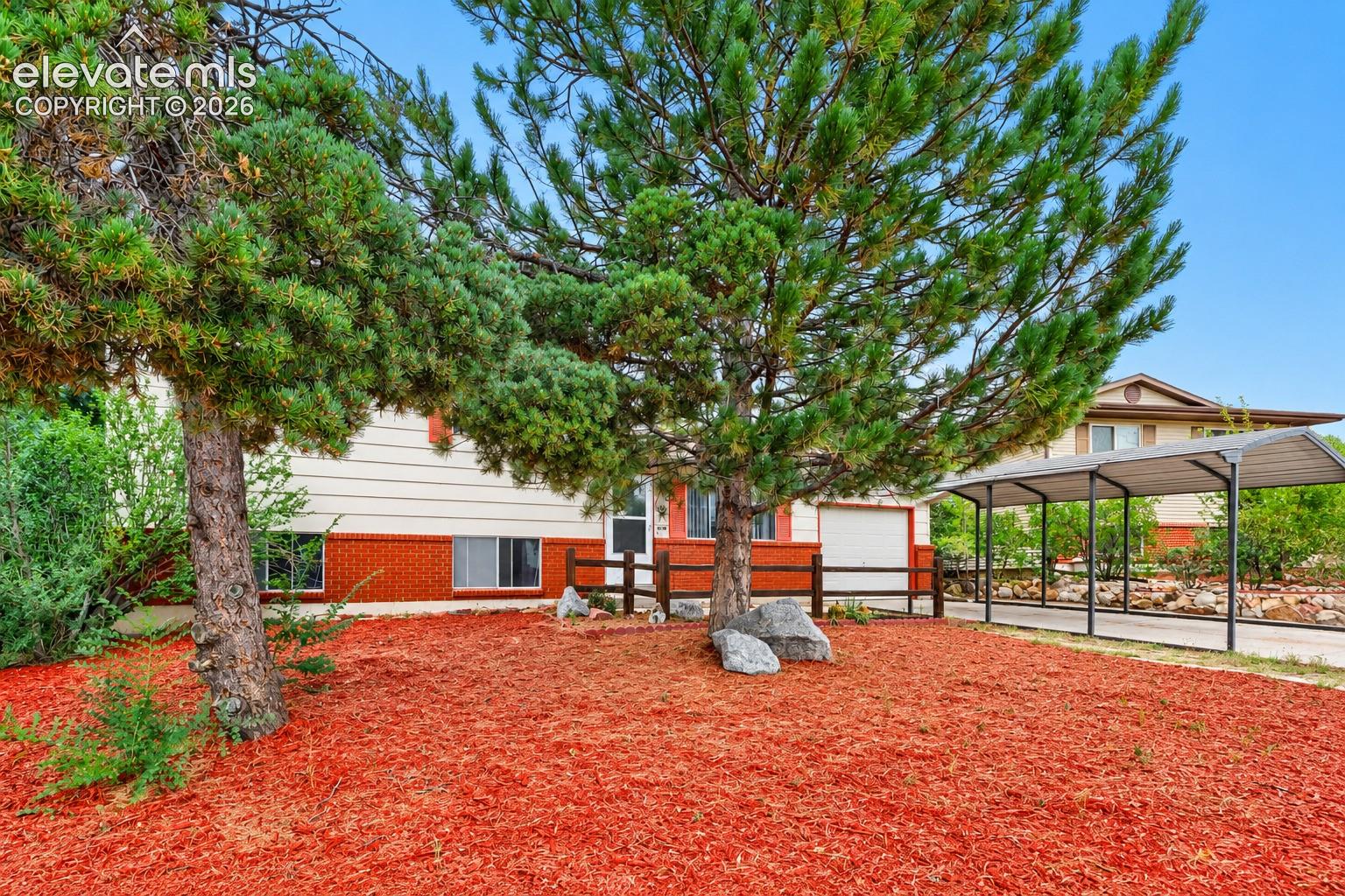 318 Kenwood Circle