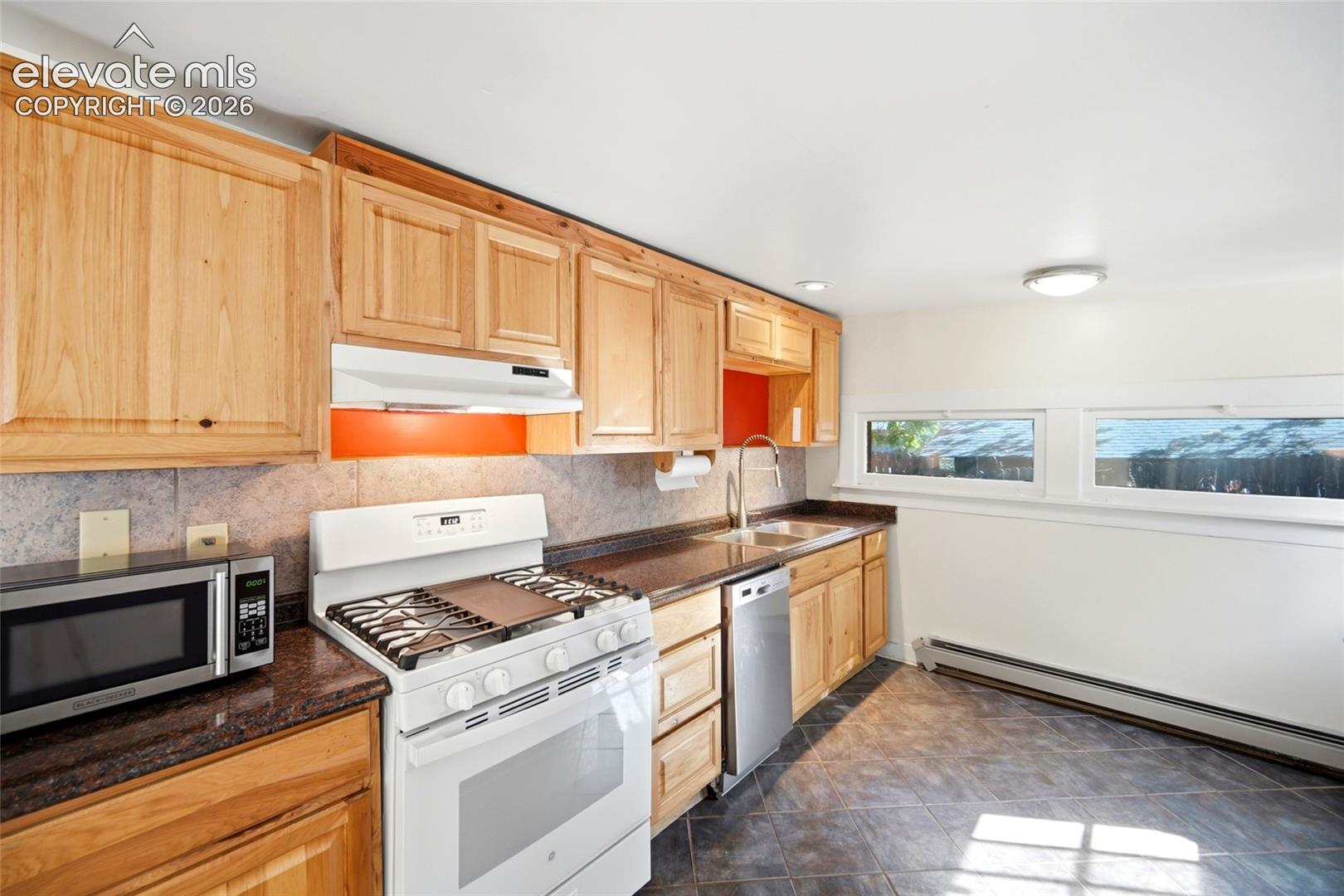 Photo 13 of 39 W Brookside Street, Colorado Springs