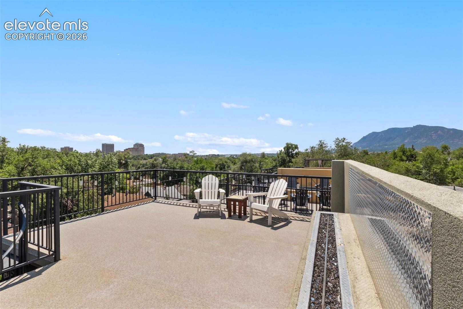 Roof top deck with 360 degree views 