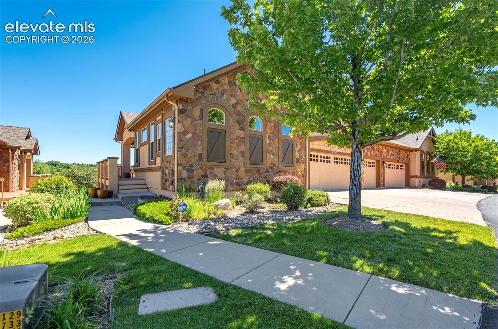 Featured Listings Featured Listings
