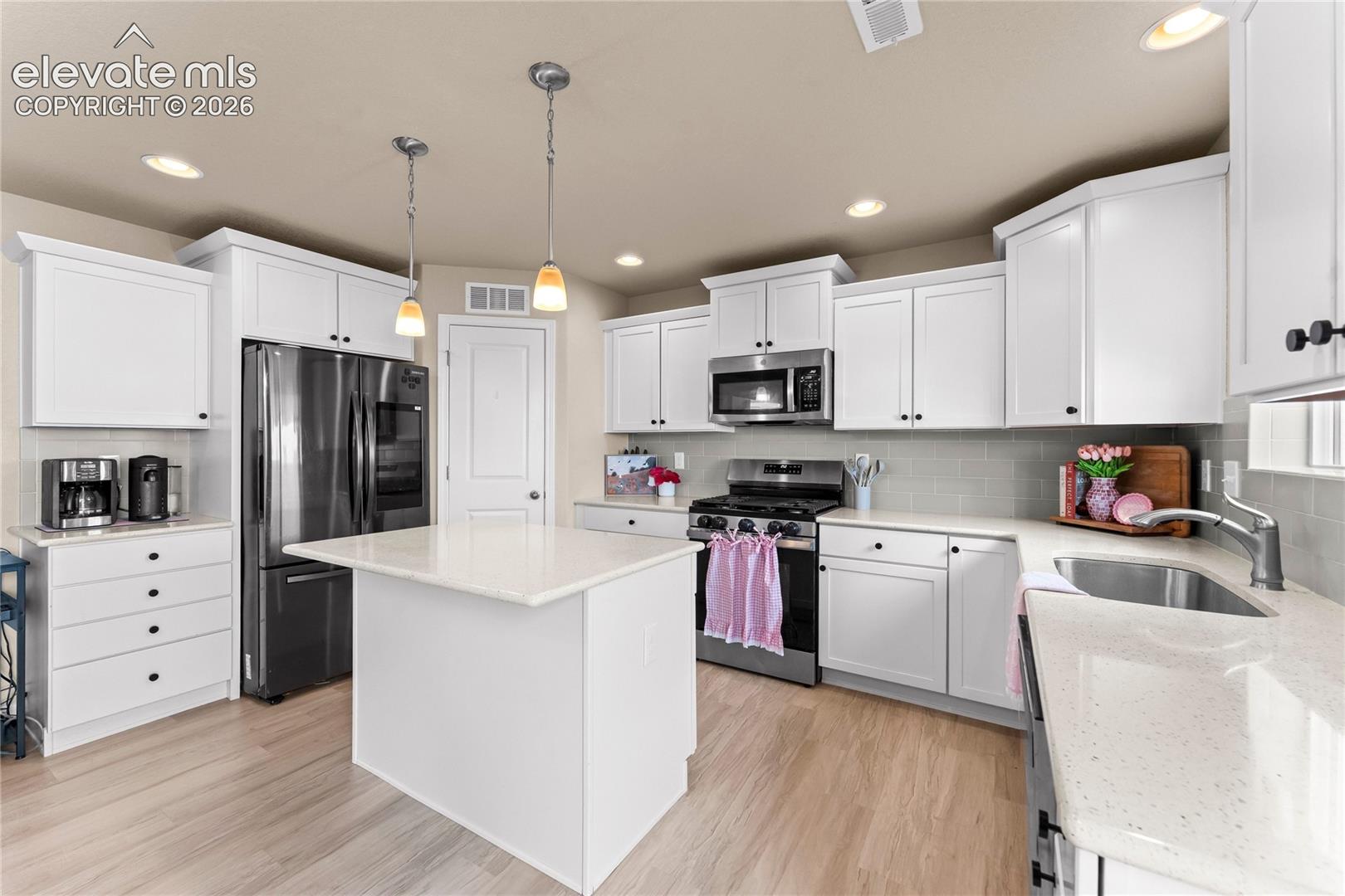 Photo 13 of 8578 Handey Court, Colorado Springs