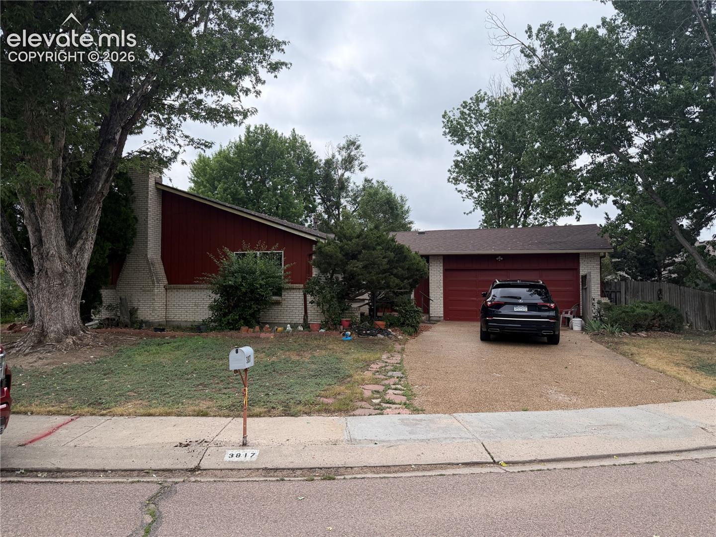 3817 N Midsummer Ln, Colorado Springs, CO 80917