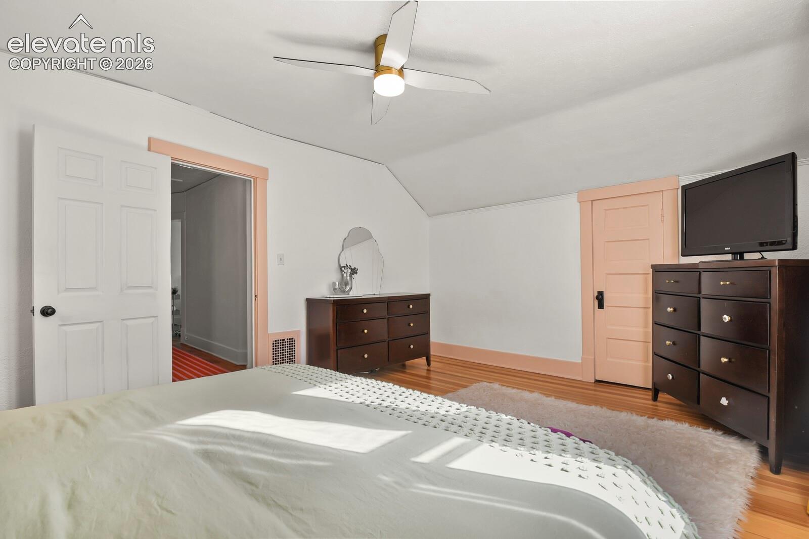 Photo 17 of 312 E Cimarron Street, Colorado Springs