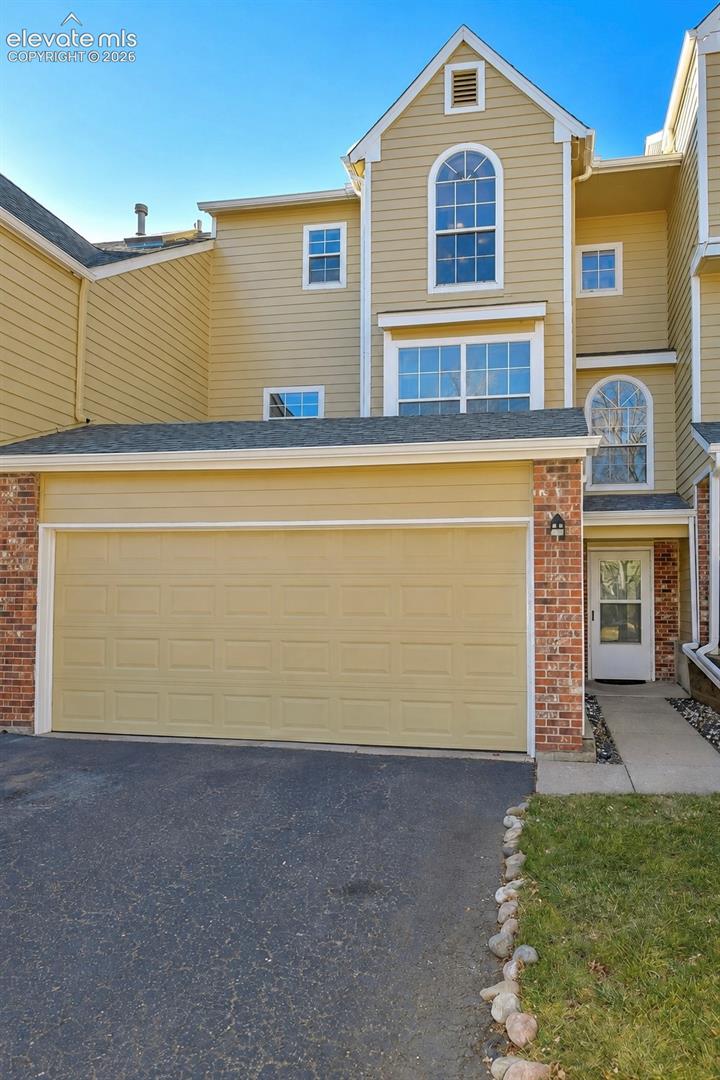 2232 Palm Dr, Colorado Springs, CO 80918