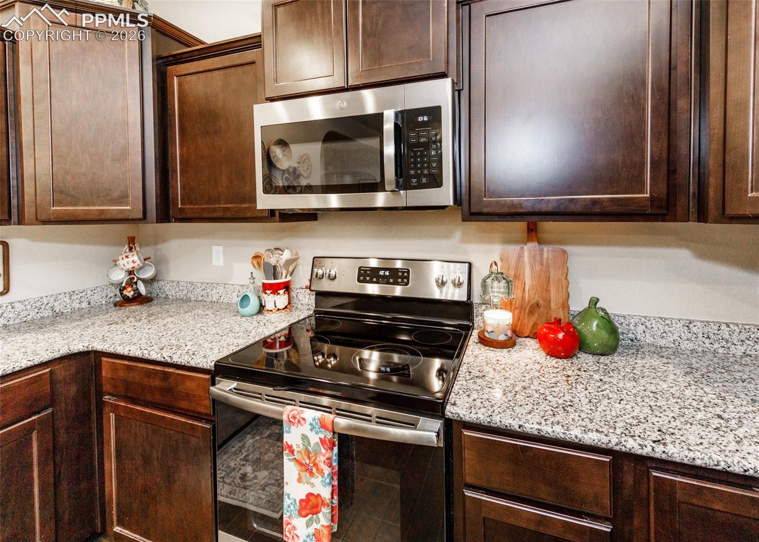 Photo 11 of 5640 Shamrock Heights, Colorado Springs