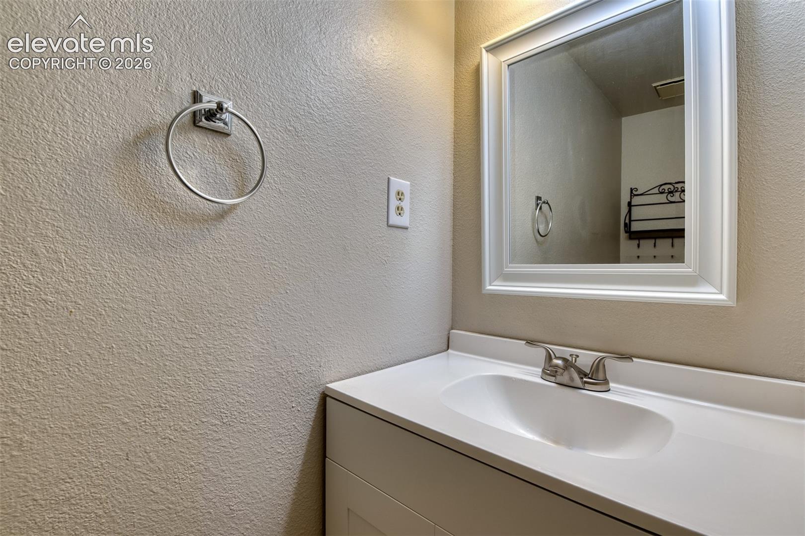 Photo 15 of 2621 Hearthwood Lane, Colorado Springs