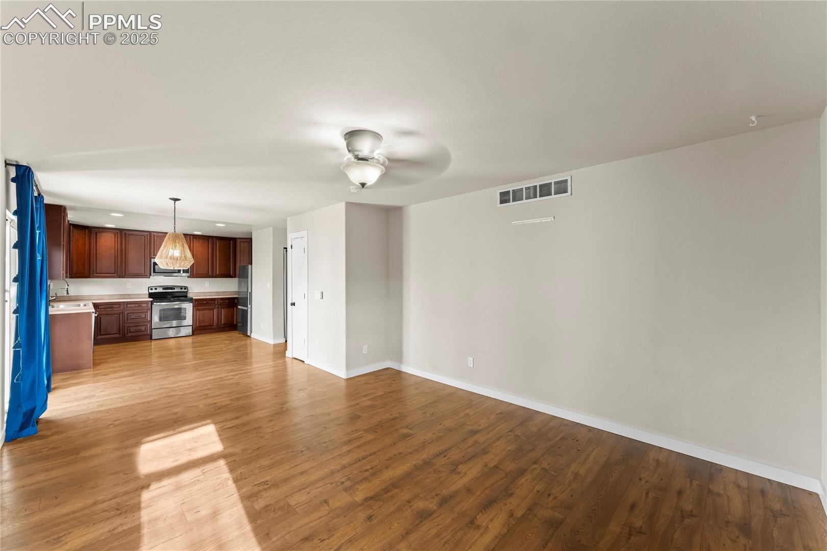 Photo 6 of 11508 Black Maple Lane, Colorado Springs