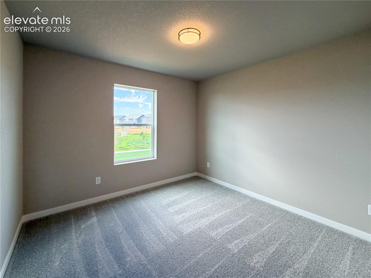 8539 Blue Feather Loop photo 24