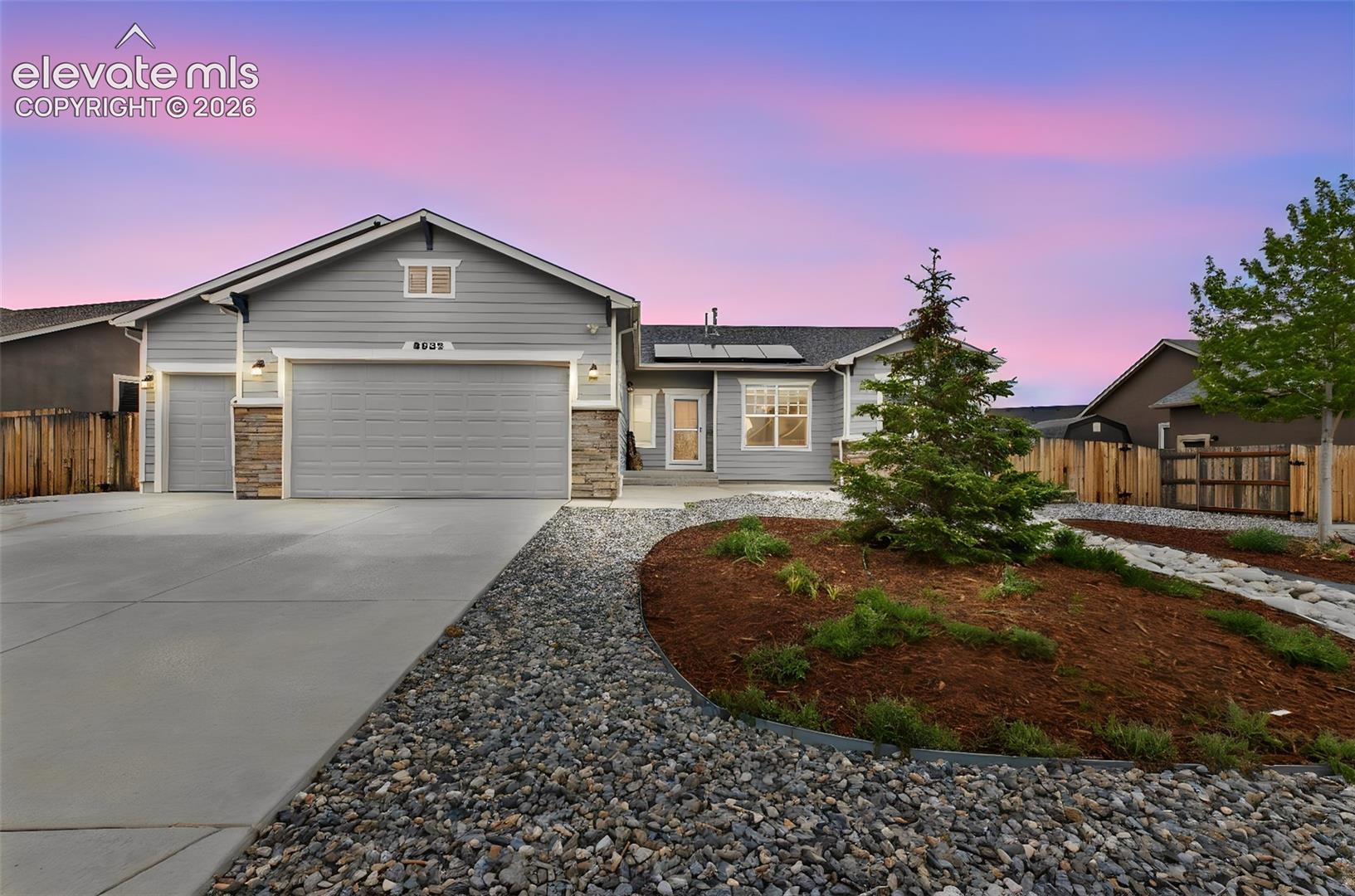 Featured Listings Featured Listings