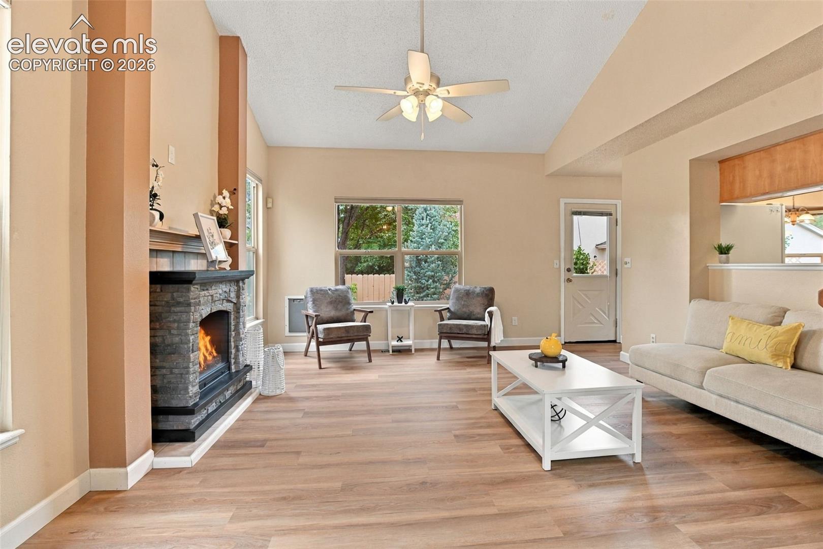 Photo 6 of 5960 Chokecherry Drive, Colorado Springs